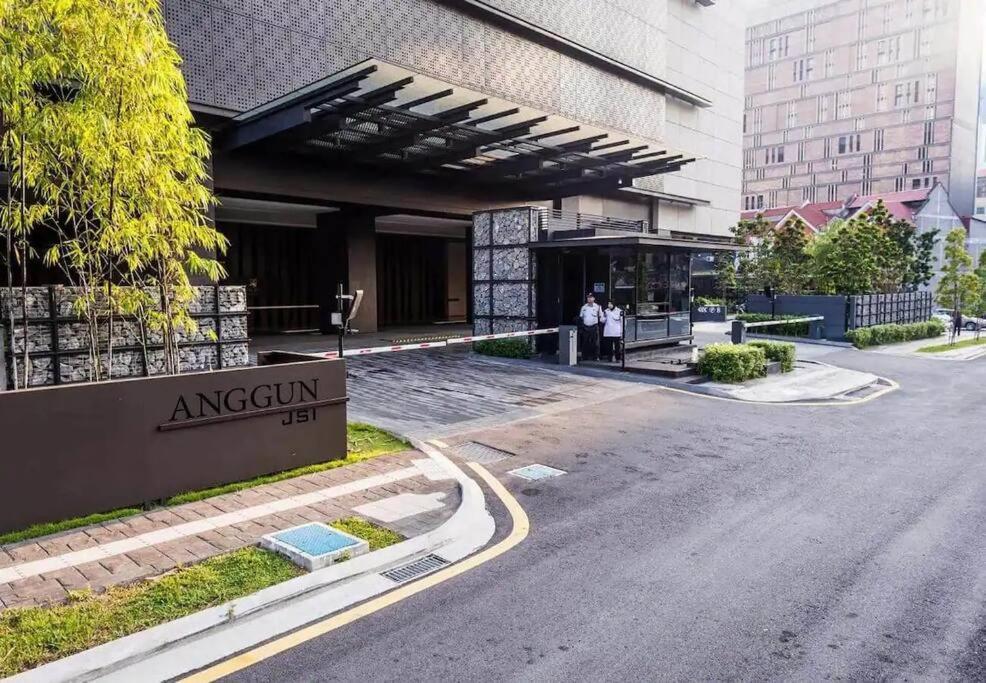 Pangsapuri Anggunresidence16/couple/family